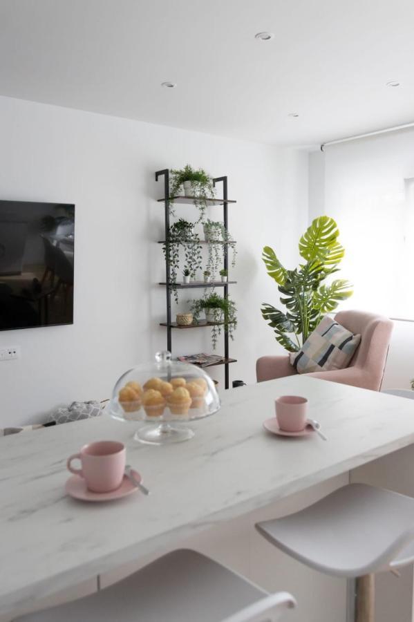 Lujoso Apartamento Entre 2 Playas Con Garaje, Wifi Gijon Exterior photo